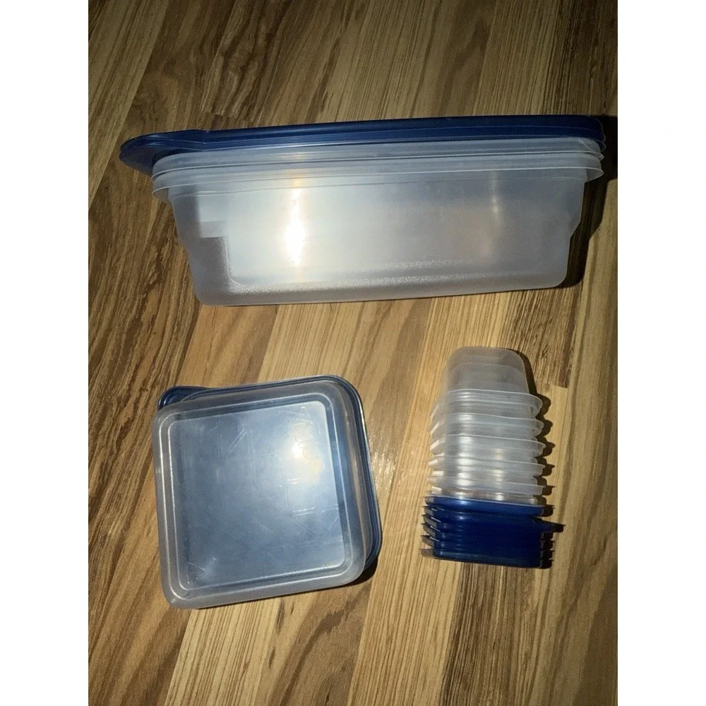 Ziploc container lot